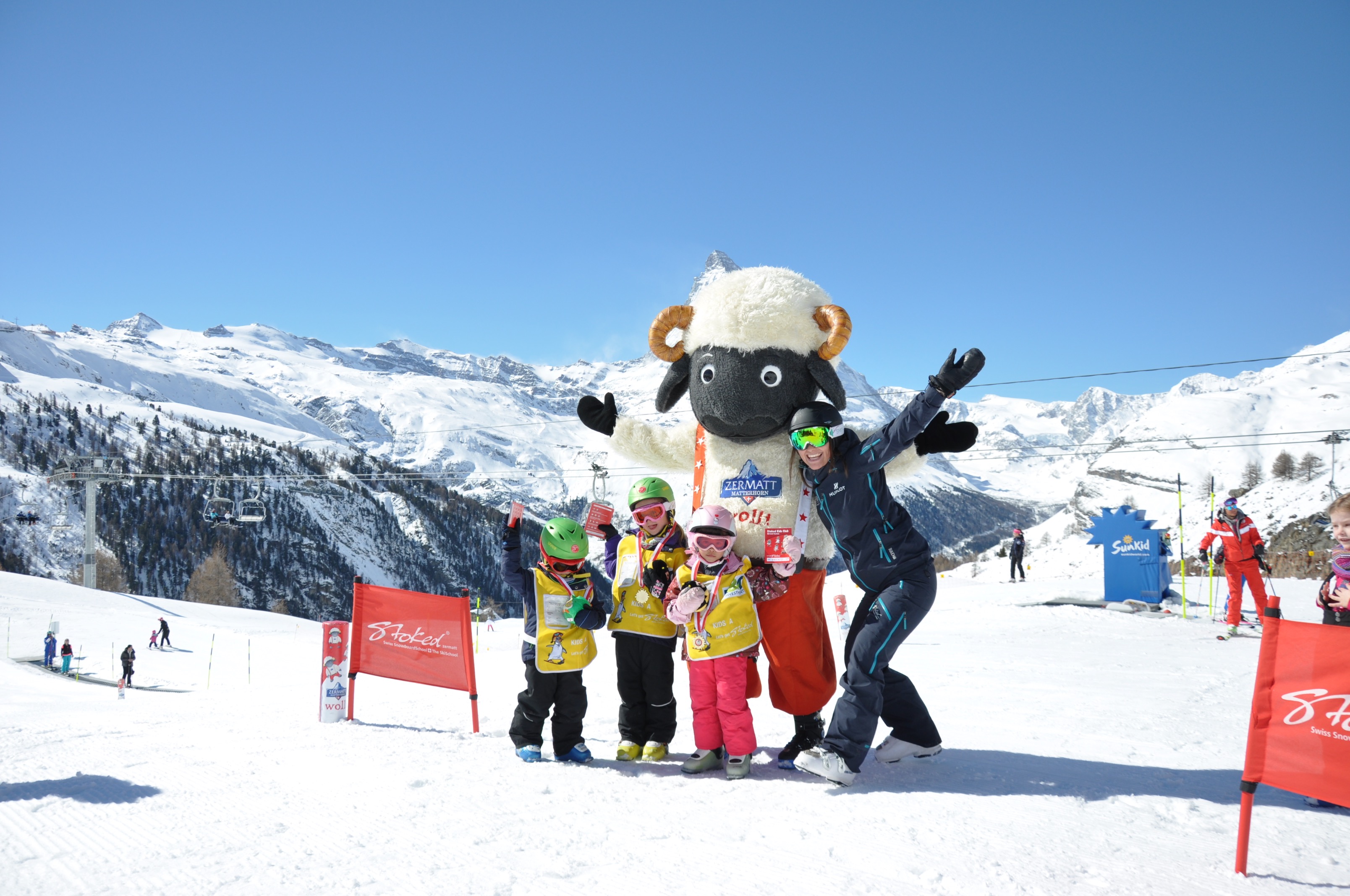 Group ski lessons for kids, Stoked school in Zermatt